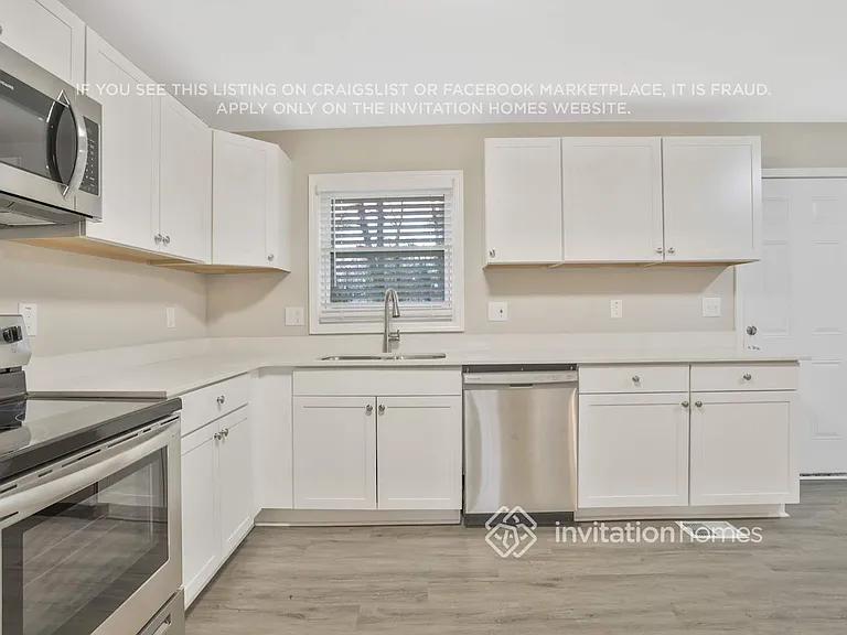 1100 Grace St SW — Photo 11