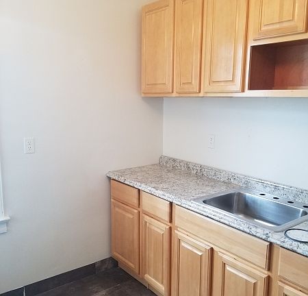 4th image of 56-58 Lenox St