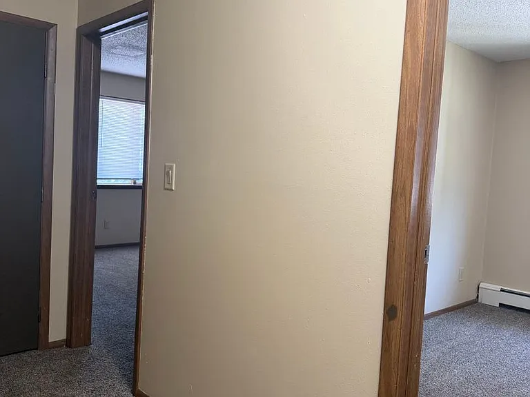 201 N Summit Ave — Photo 31