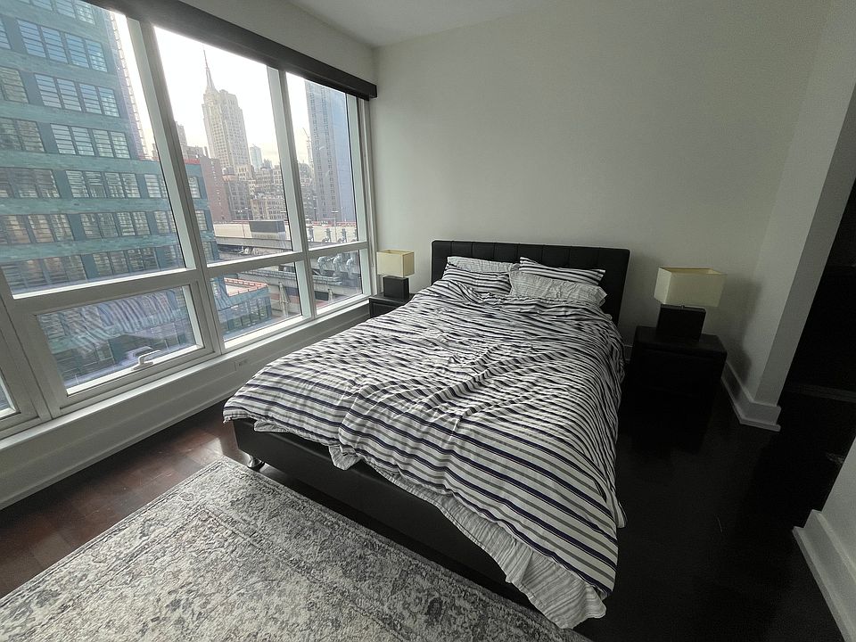 2nd image of 350 W 42nd St APT 14I