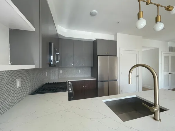 278 Duncan Avenue image 1 of 12