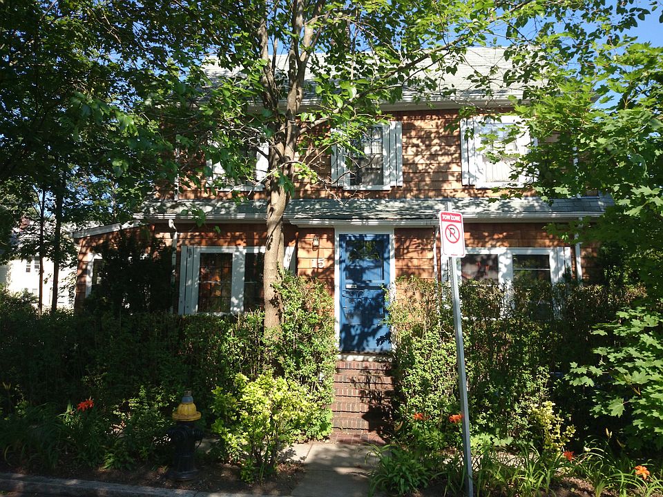 2nd image of 15 Willoughby St