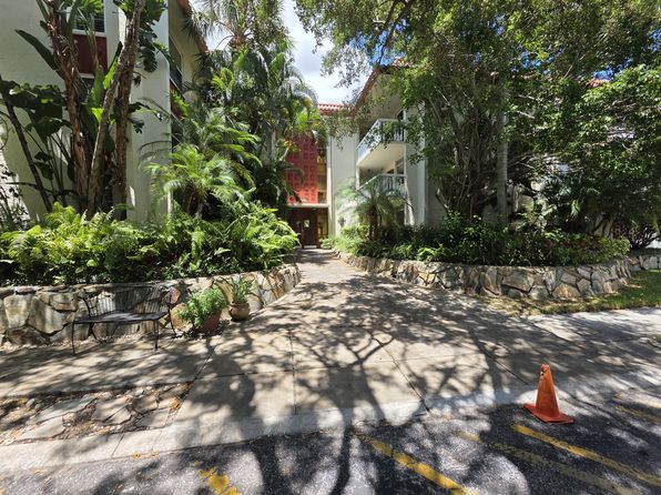 1012 Pearce Dr UNIT 304