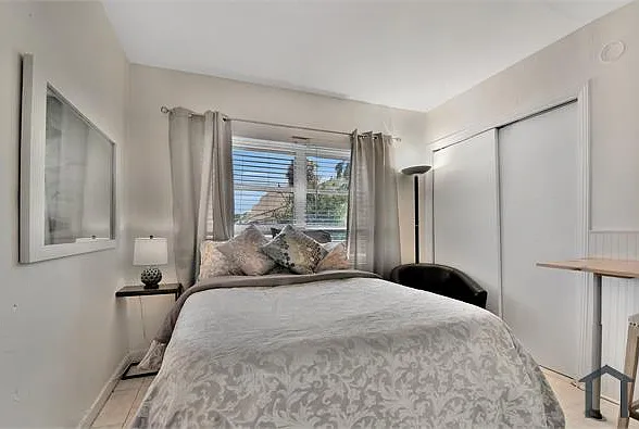 250 SE Park St #2 — Photo 5