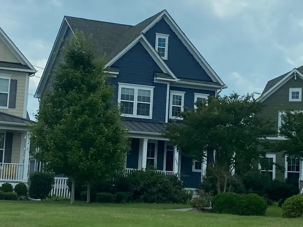 3330 Meanley Dr, Chesapeake, VA 23323