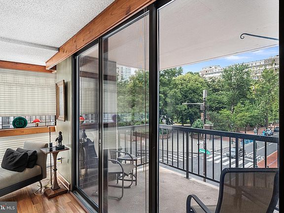 5th image of 241 S 6th St APT 305