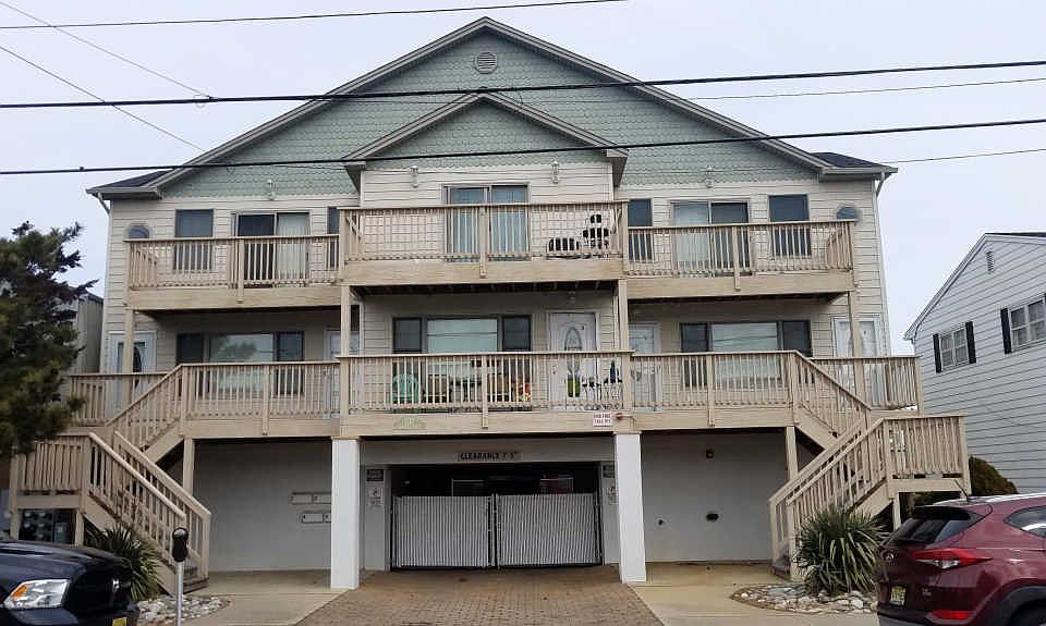 1st image of 132 Hancock Ave APT 5
