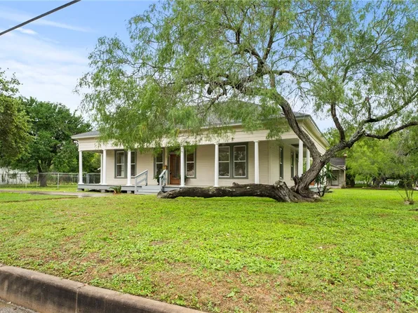 321 N 2nd St, Kingsville, TX 78363