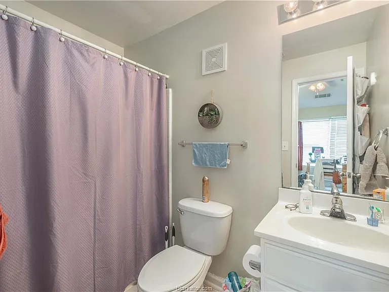 1725 Harvey Mitchell Pkwy S #1630 — Photo 15