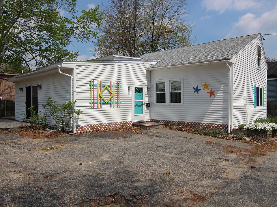 2nd image of 3 Norway Ave