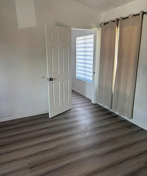 134 W Marquita #D — Photo 2