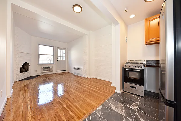 Rented by Buchbinder & Warren | media 1