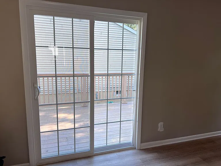 519 Kenmore Rd — Photo 10