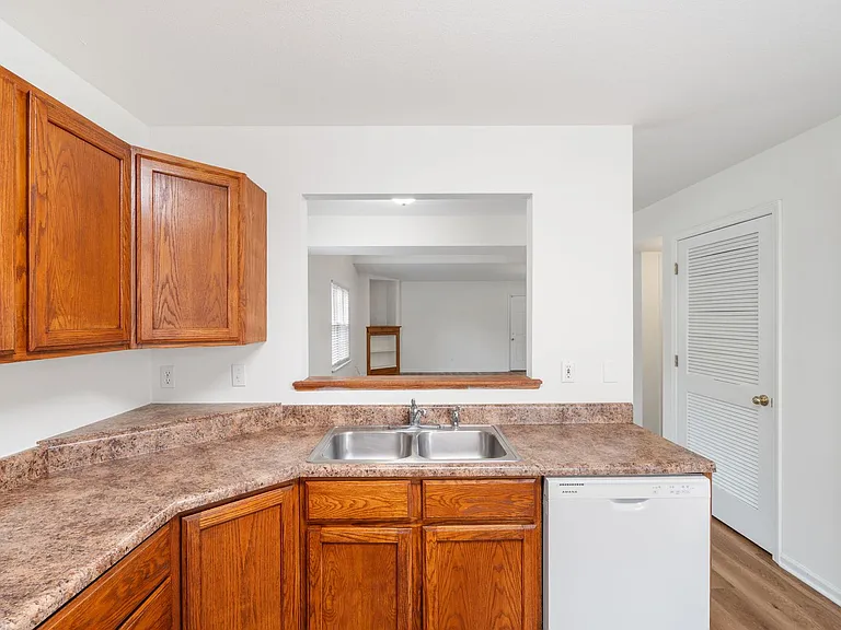 1721-1723 Juniper Dr — Photo 15
