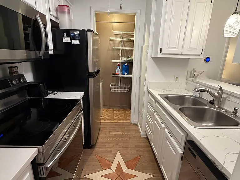 12019 W 58th Pl #G — Photo 2