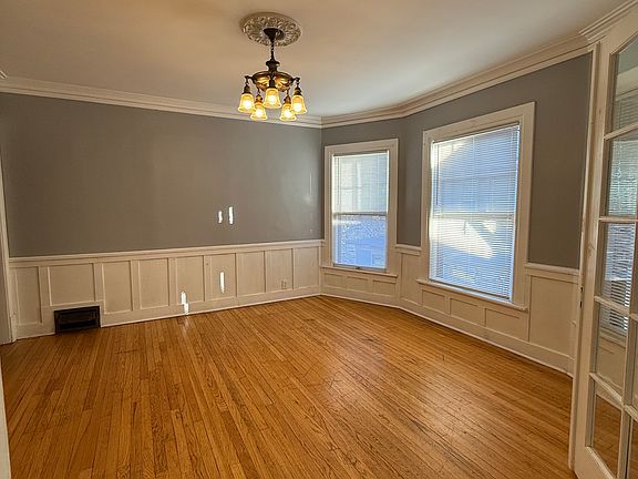 4th image of 4007 Warwick Blvd