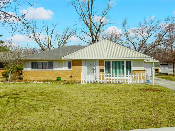 4 Well Ct, Park Forest, IL 60466