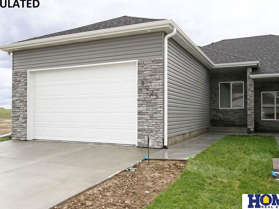 1st image of 5031 W Hillsboro Dr