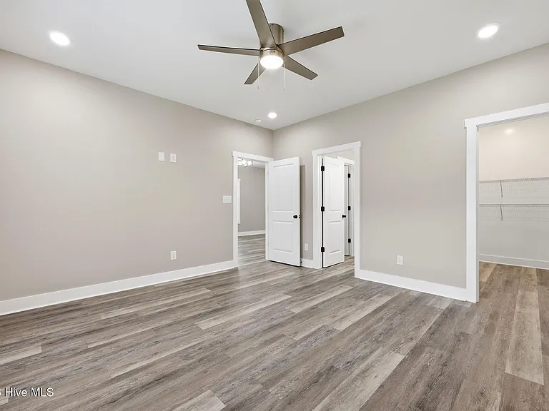 649 Abigail Taylor Dr #B — Photo 10