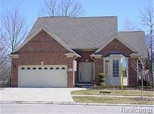 57736 Yorkshire Ct, Washington, MI 48094