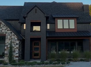 8915 Luxe Mnr, Fort Smith, AR 72916