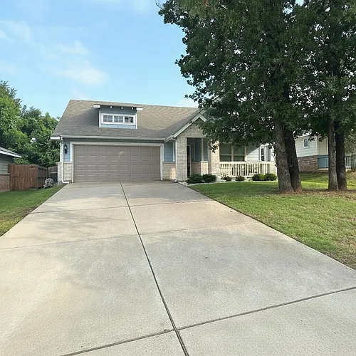 337 Daleview Dr Photo 1
