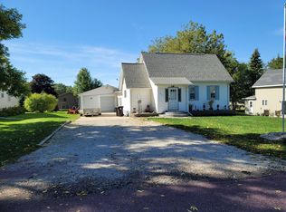 307 Kruse St, Welcome, MN 56181