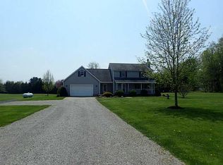 10701 Cross Station Rd, Girard, PA 16417