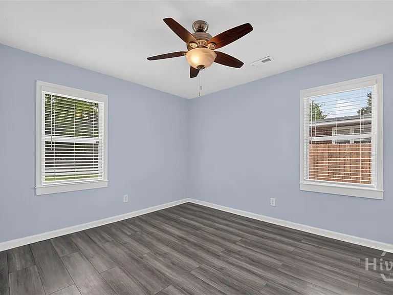 113 Gordon St — Photo 14