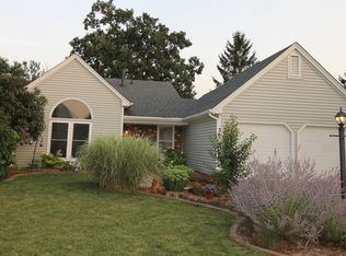 35 Jackson Ln, Streamwood, IL 60107