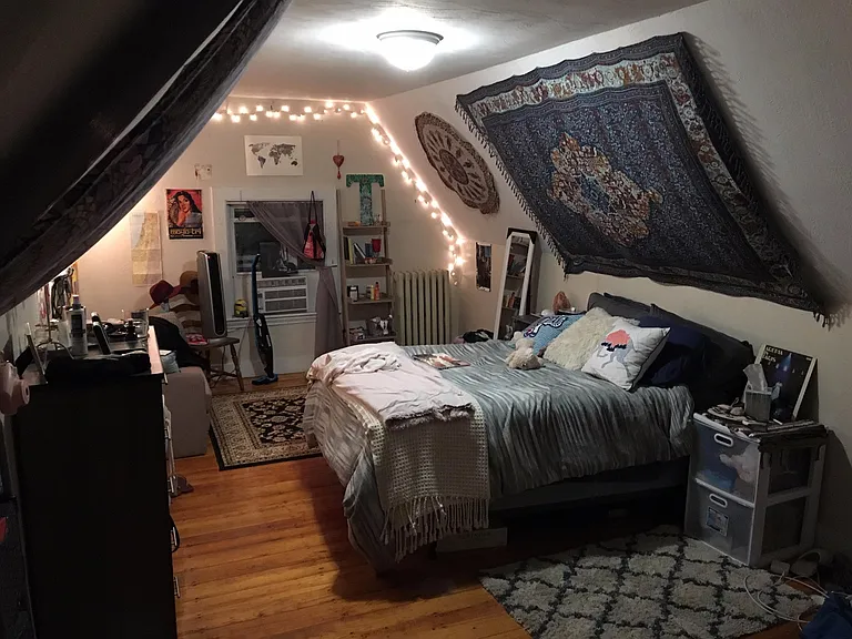 76 Linden St #2 — Photo 10