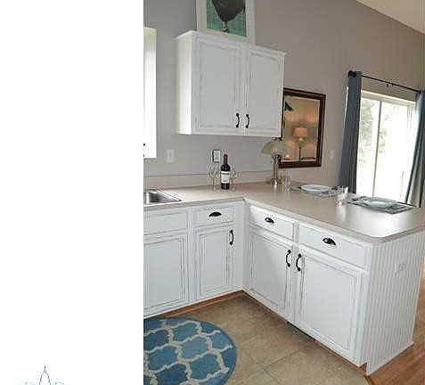 5th image of 251 River Dr #1