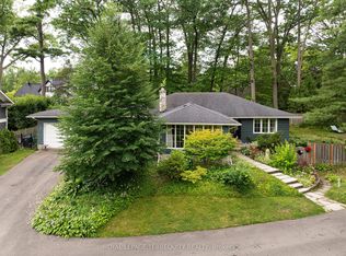 1412 Glenwood Dr, Mississauga, ON L5G 2X1