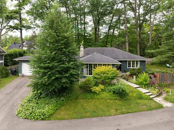 1412 Glenwood Dr, Mississauga, ON L5G 2X1