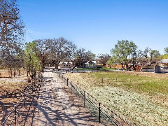 4th image of 6735 Corrales Rd