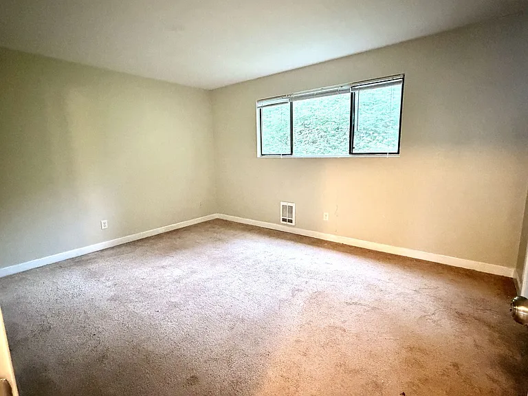 American Lake Townhomes — Photo 25