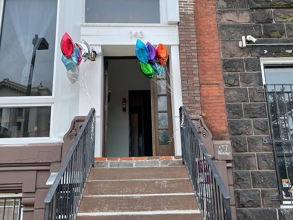 1st image of 143 E North Ave APT 3
