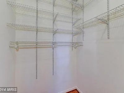 Master Bedroom Walk in Closet