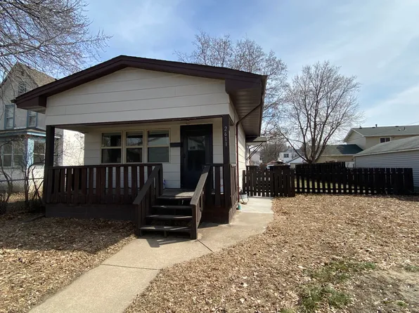 2611 Monroe St NE, Minneapolis, MN 55418