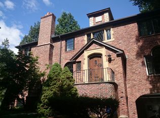 105 Gardner Rd, Brookline, MA 02445