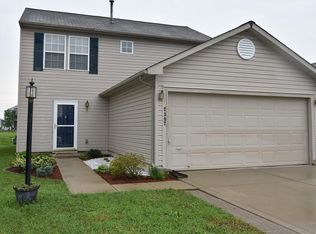 2307 Middle View Dr, Columbus, IN 47201