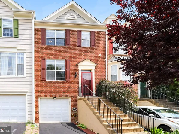 122 Goldsworth Ter SW, Leesburg, VA 20175