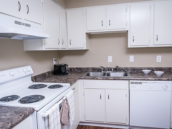 2nd image of 4600 Central Ave