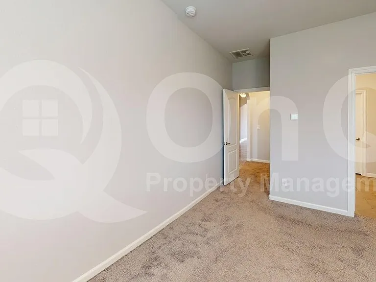 1016 Highberry Dr — Photo 11