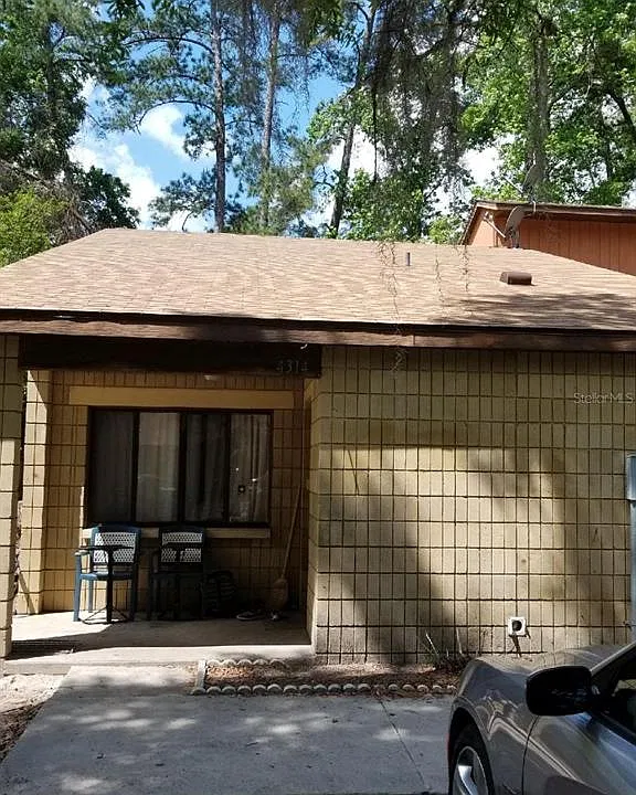 4314 SW 67th Ter