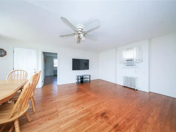 208 Saint Mary's Avenue image 5 of 47