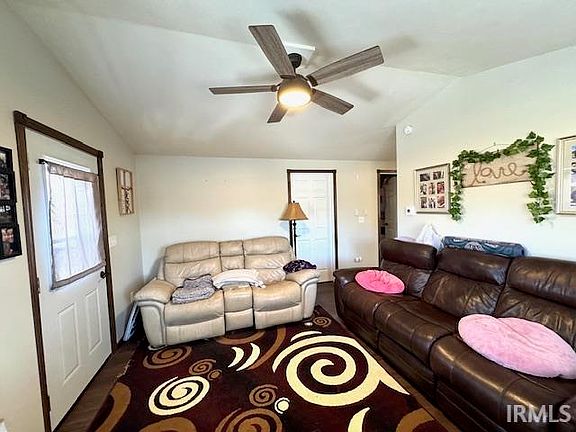 4th image of 9815 E 750th Rd S