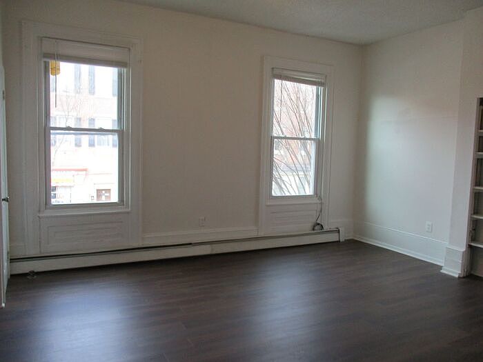 2nd image of 622 Dekalb St #2A