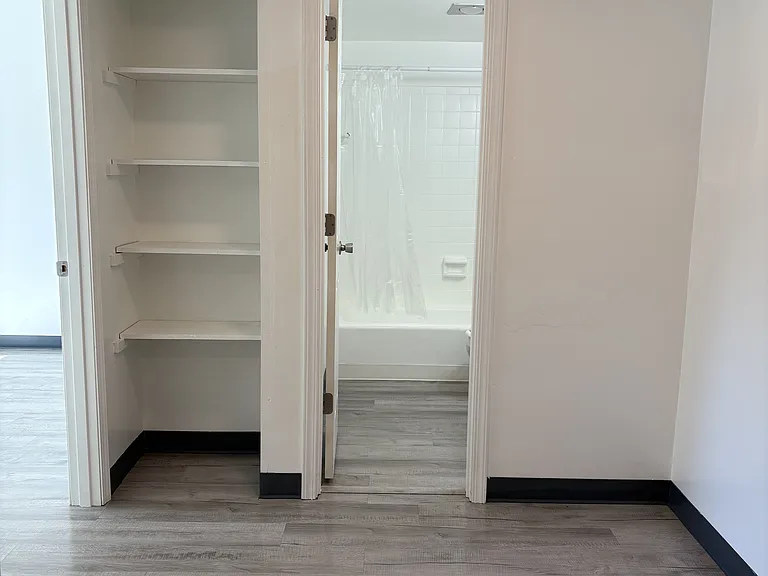 750 Michigan Ave E #4 — Photo 10
