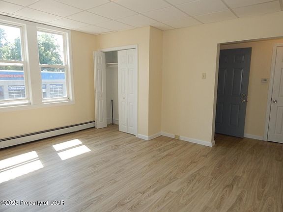 3rd image of 342 Wyoming Ave